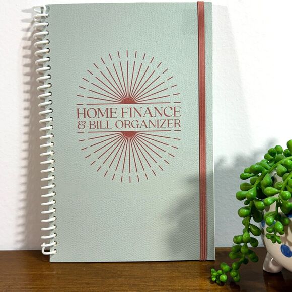 Home Finance and Bill Organizer with Pockets Monthly Budget Planner - Picture 5 of 5